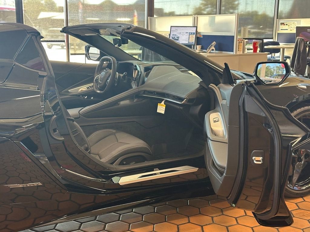 2026 Chevrolet Corvette E-Ray 1LZ