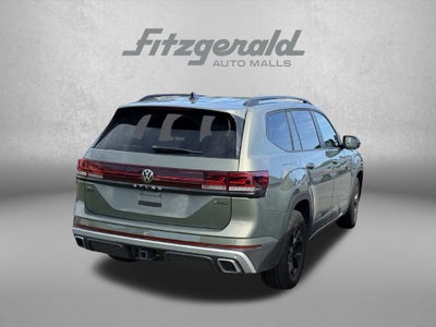 2024 Volkswagen Atlas 2.0T Peak Edition SE w/Technology