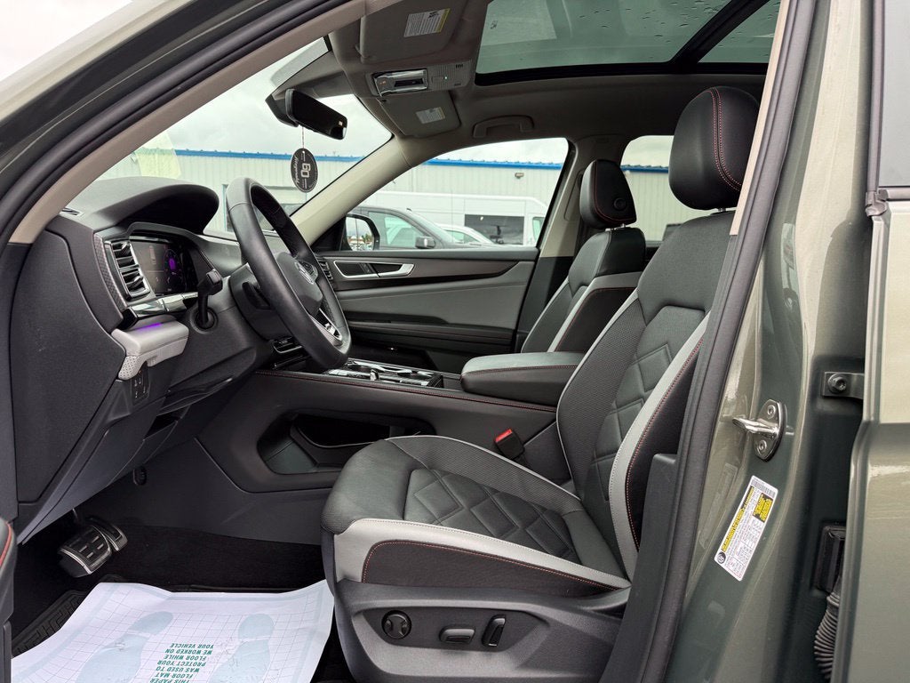 2024 Volkswagen Atlas 2.0T Peak Edition SE w/Technology