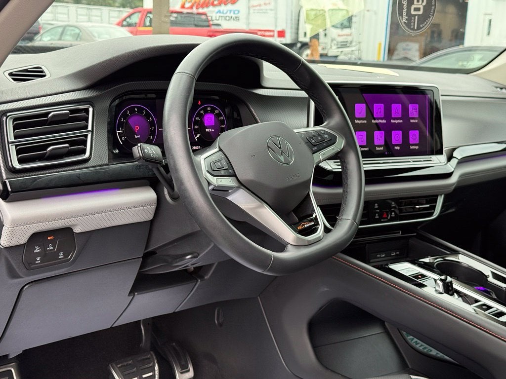 2024 Volkswagen Atlas 2.0T Peak Edition SE w/Technology