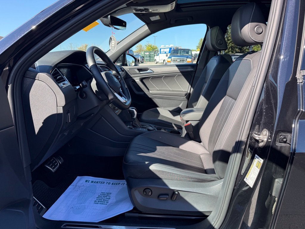 2023 Volkswagen Tiguan 2.0T SE R-Line Black