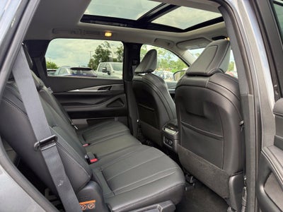 2024 INFINITI QX60 LUXE