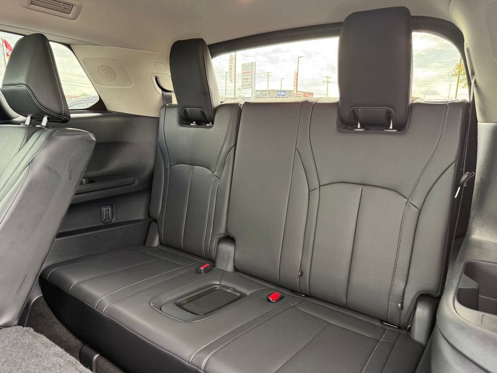 2024 INFINITI QX60 LUXE
