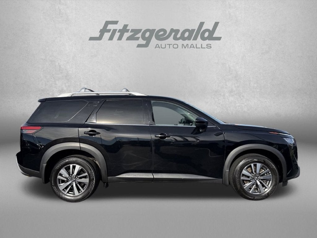 2024 Nissan Pathfinder SL 4WD