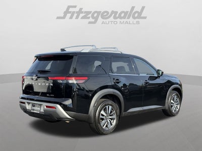 2024 Nissan Pathfinder SL 4WD