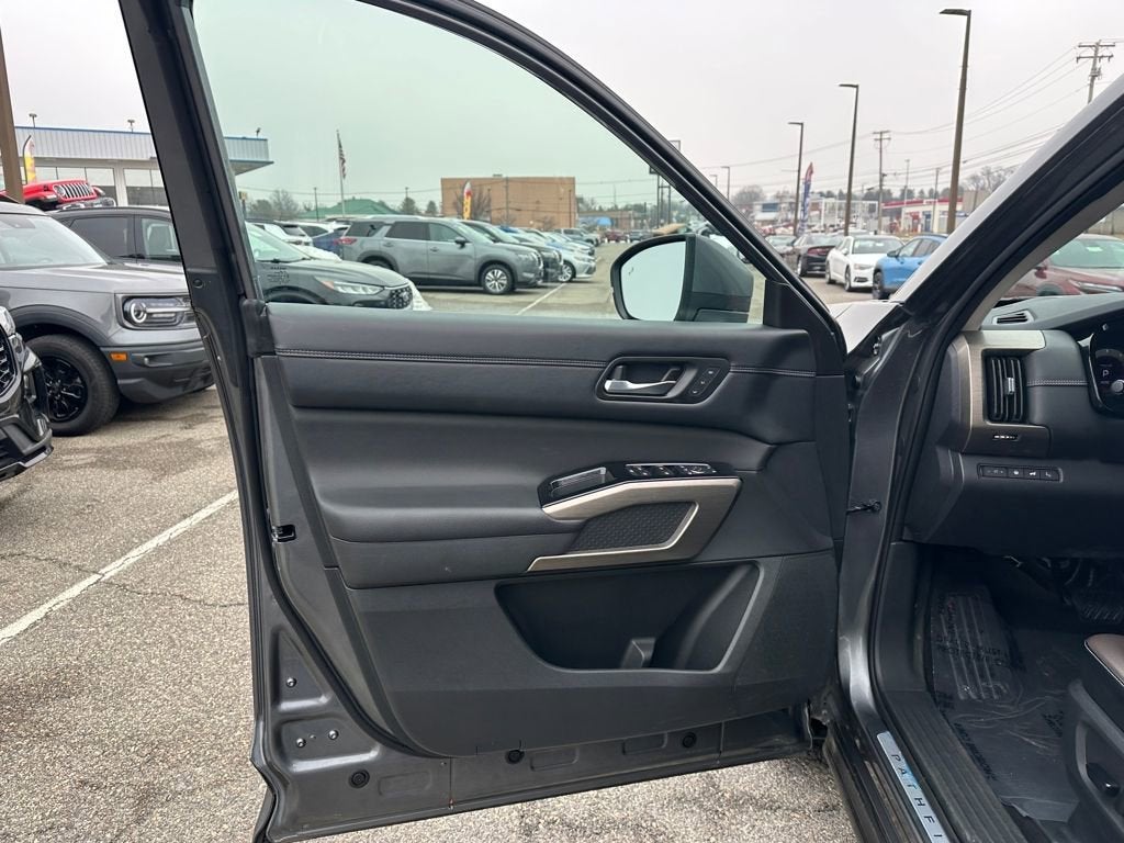 2023 Nissan Pathfinder Platinum 4WD