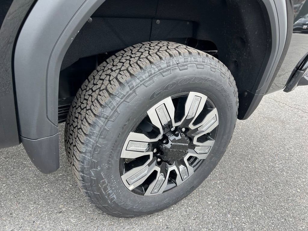 2025 GMC Sierra 2500 HD Denali