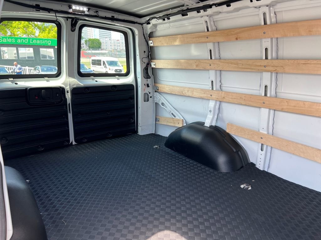 2025 GMC Savana Cargo Work Van