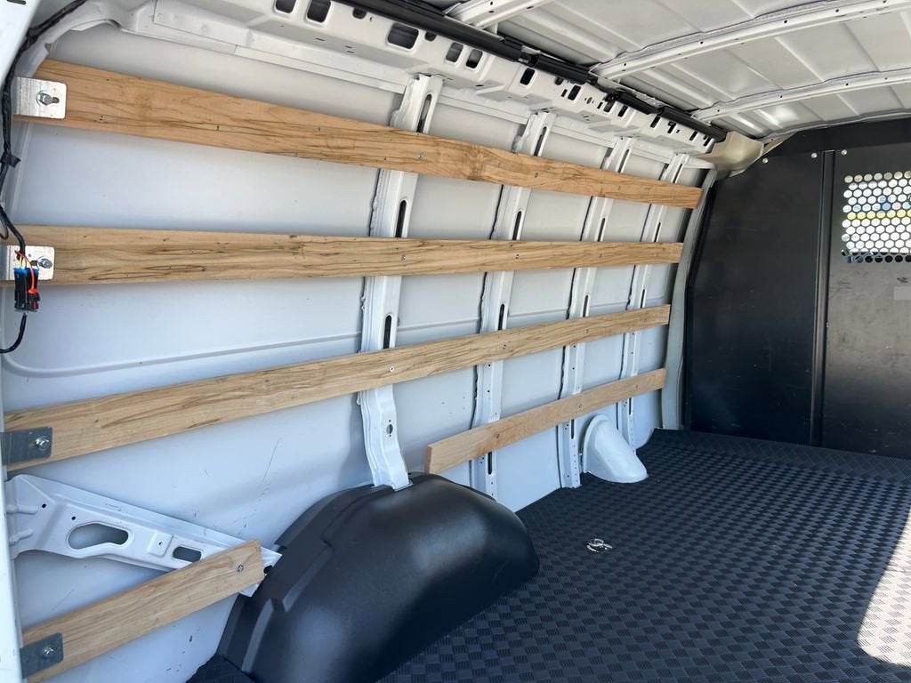 2025 GMC Savana Cargo Work Van