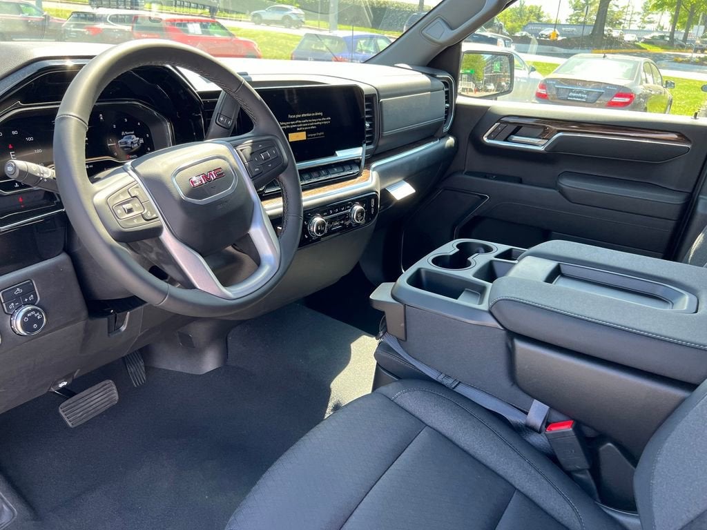 2025 GMC Sierra 1500 SLE