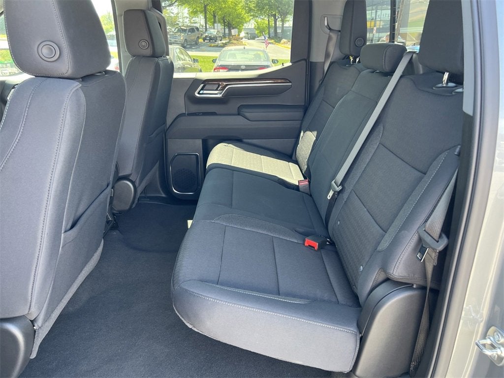 2025 GMC Sierra 1500 SLE