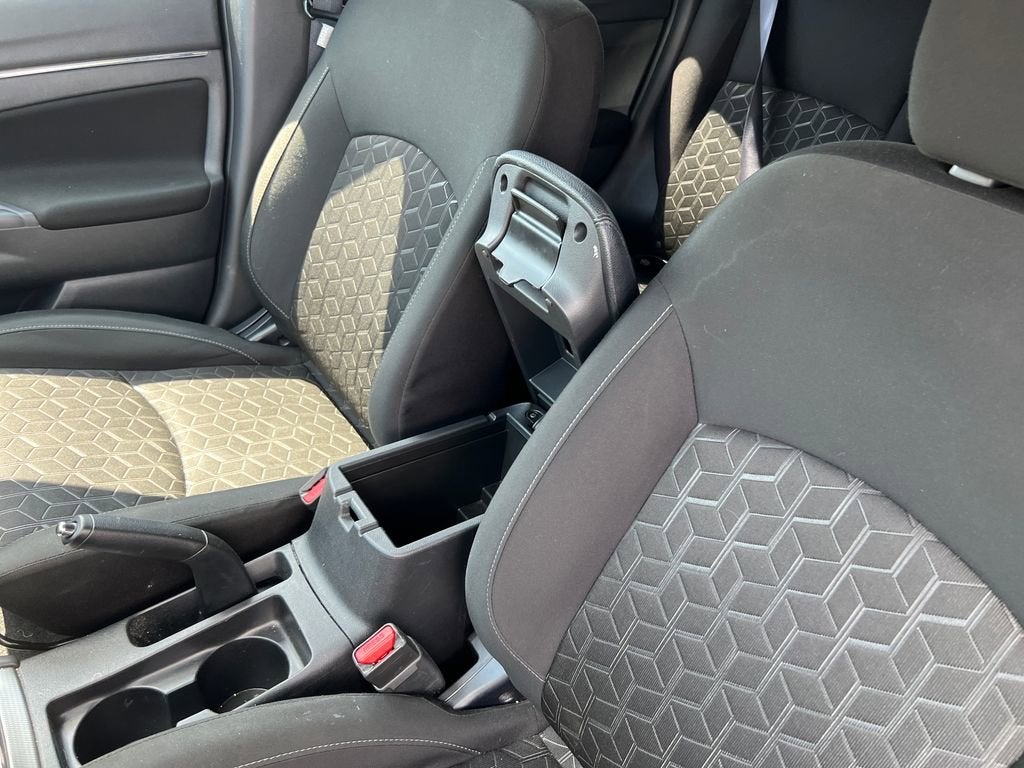 2024 Mitsubishi Outlander Sport S