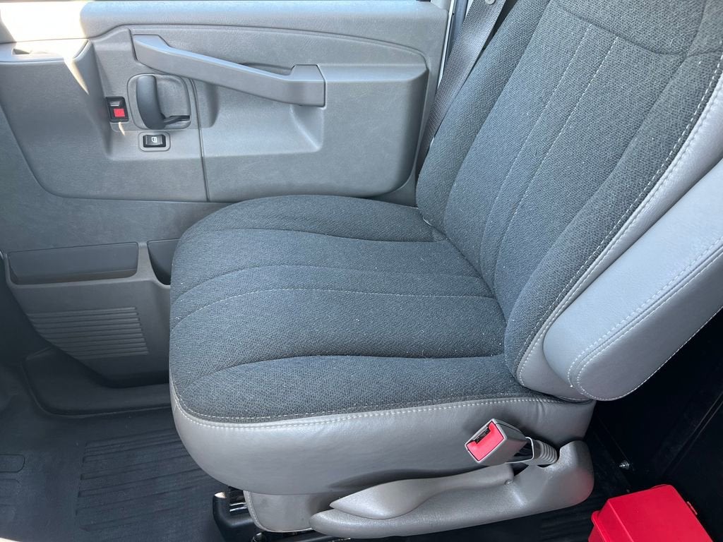 2024 Chevrolet Express Cargo 2500 WT