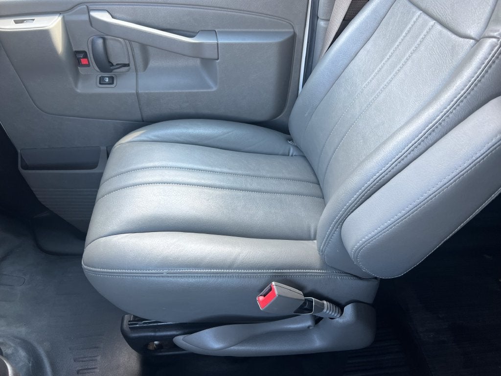 2023 Chevrolet Express Cargo 2500 1WT