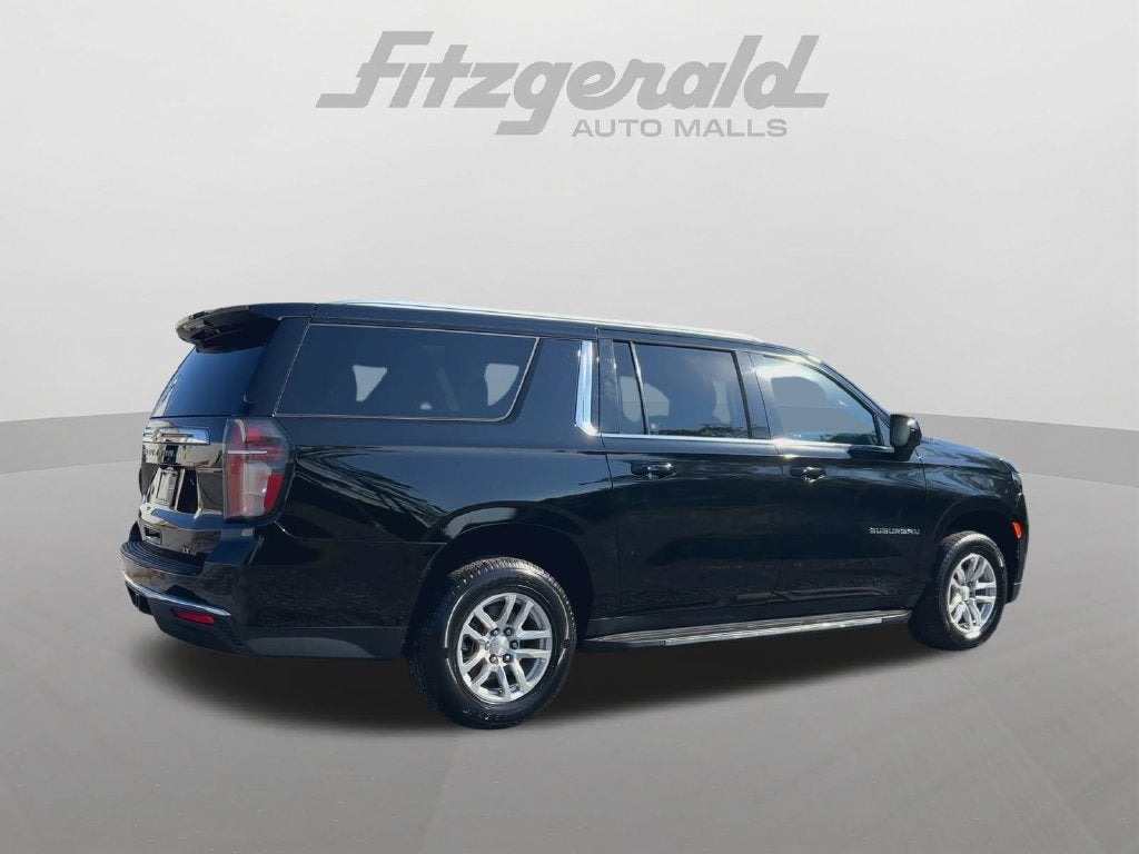 2023 Chevrolet Suburban LT