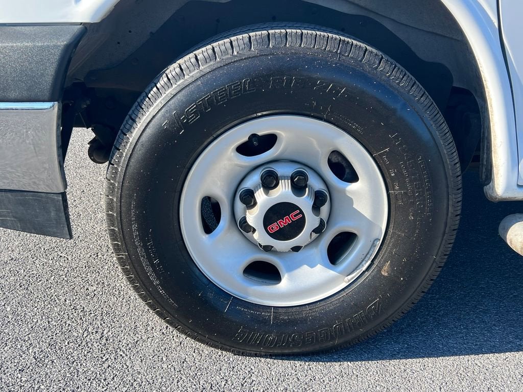 2024 GMC Savana Cargo 2500 Work Van