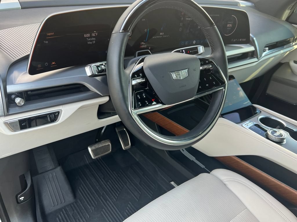 2026 Cadillac VISTIQ Sport