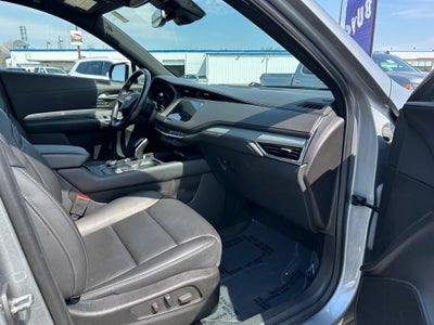 2023 Cadillac XT4 Premium Luxury