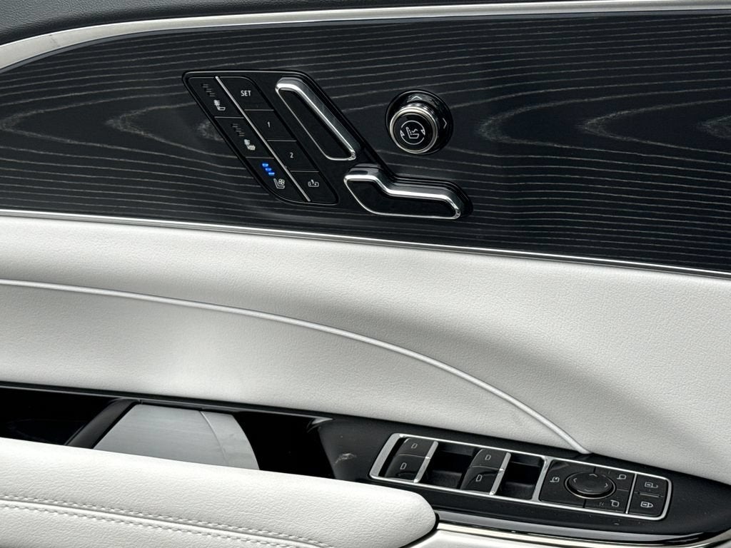 2026 Cadillac LYRIQ Premium Luxury