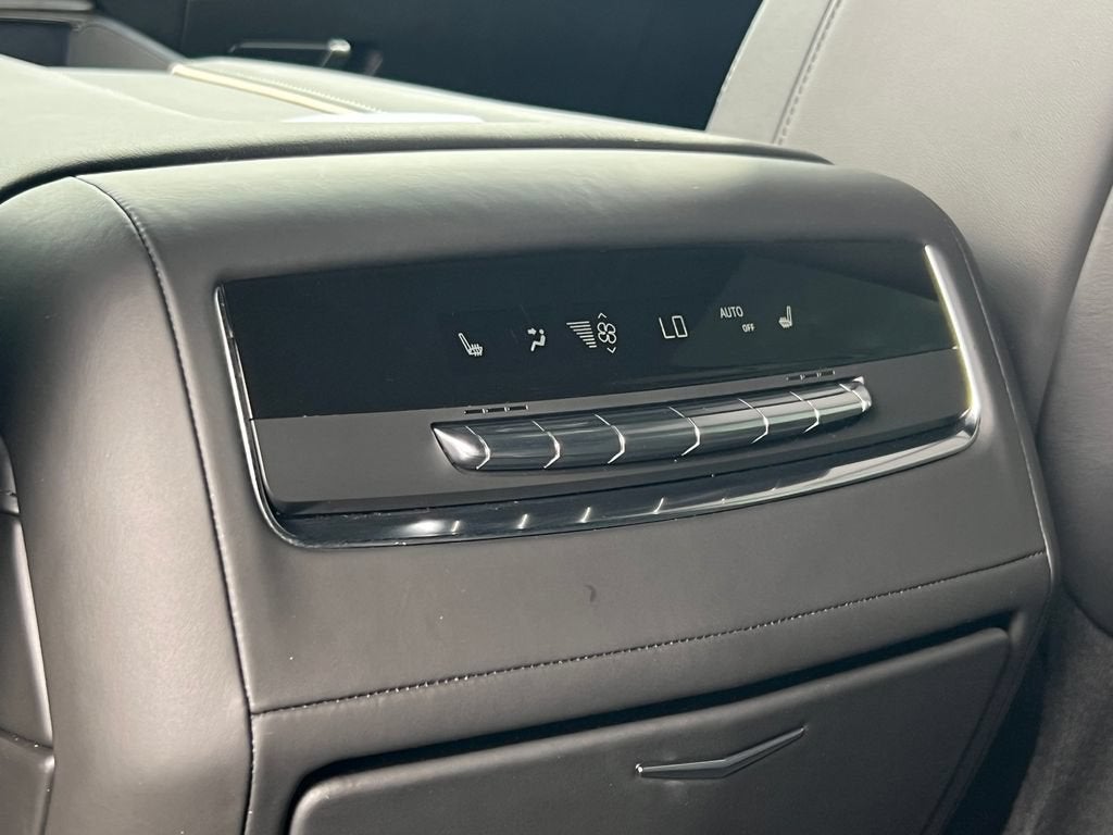 2024 Cadillac Escalade Sport Platinum