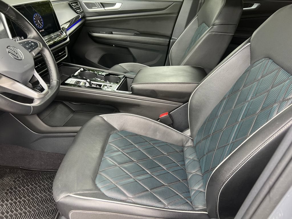 2024 Volkswagen Atlas Cross Sport 2.0T SEL Premium R-Line