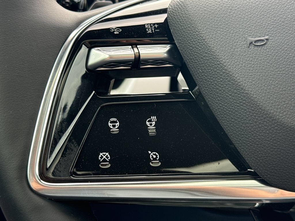 2026 Cadillac OPTIQ Premium Luxury