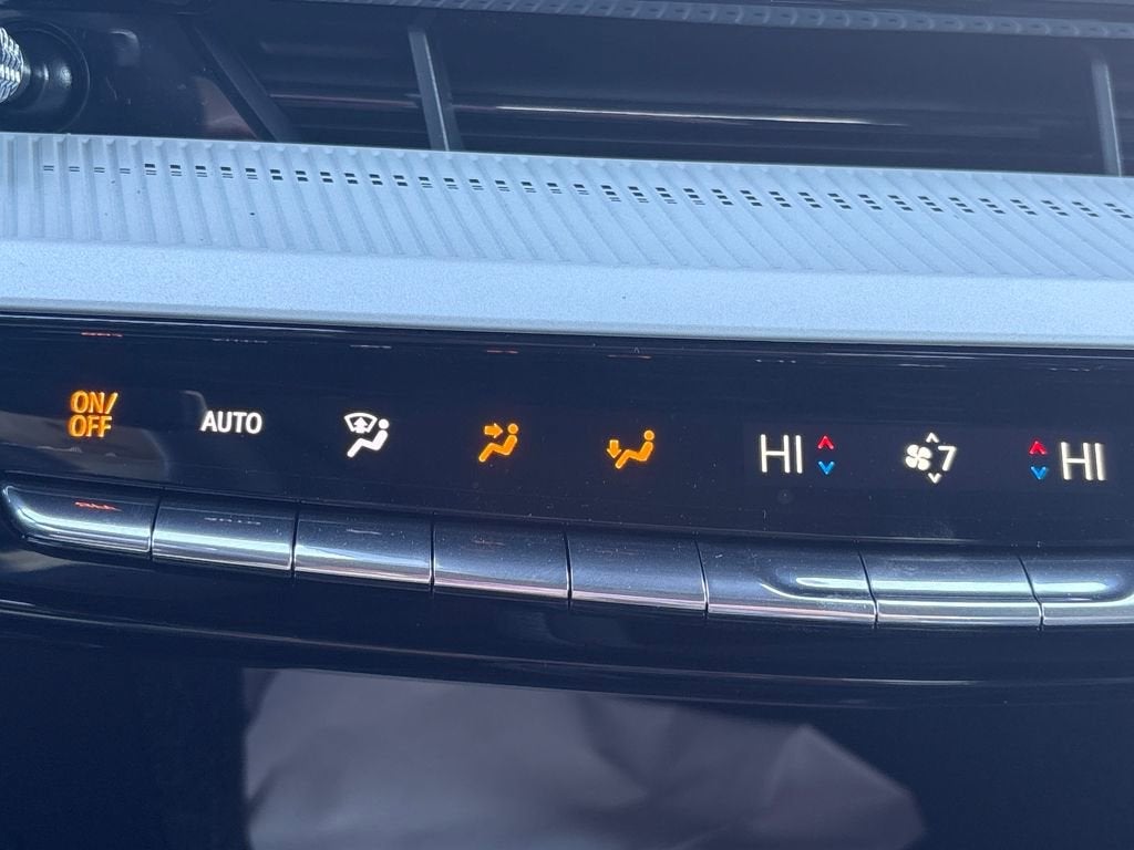 2026 Cadillac OPTIQ Premium Luxury