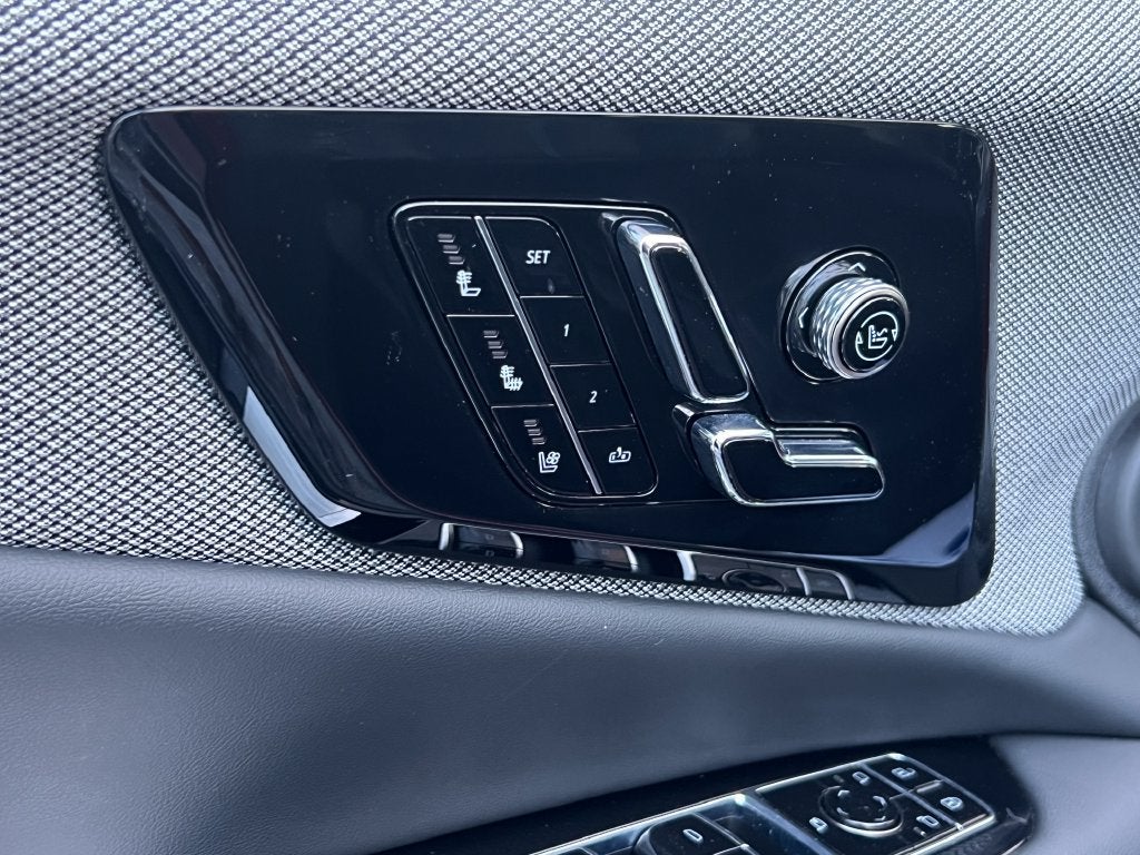 2025 Cadillac OPTIQ Sport 2