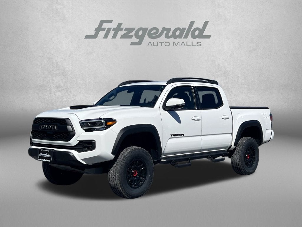 2022 Toyota Tacoma 4WD SR