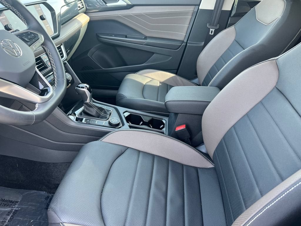 2024 Volkswagen Taos SEL