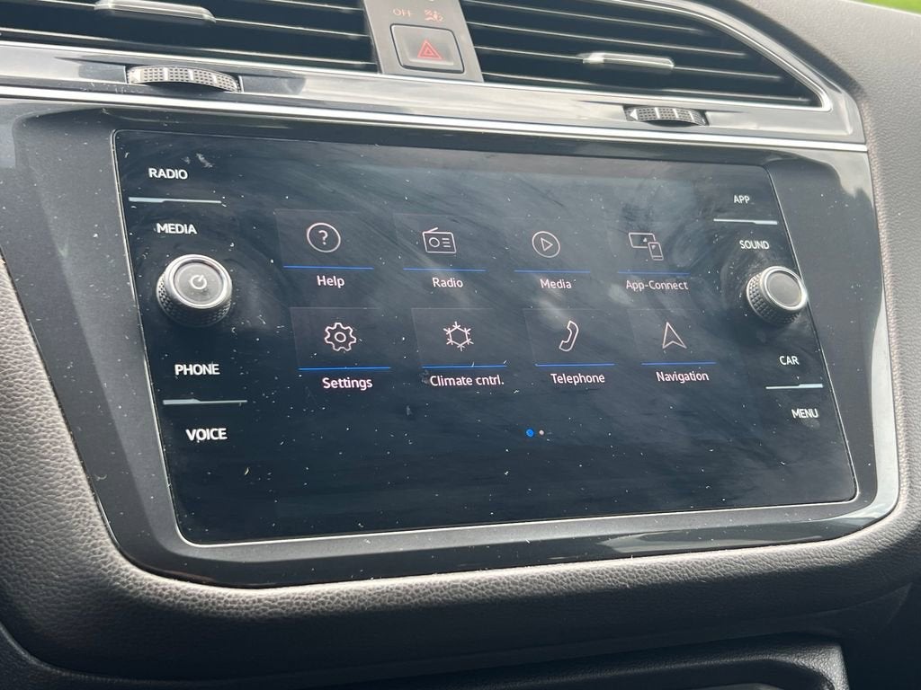 2024 Volkswagen Tiguan SE R-Line Black
