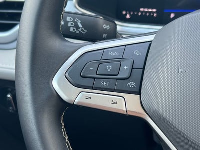 2025 Volkswagen Taos SE