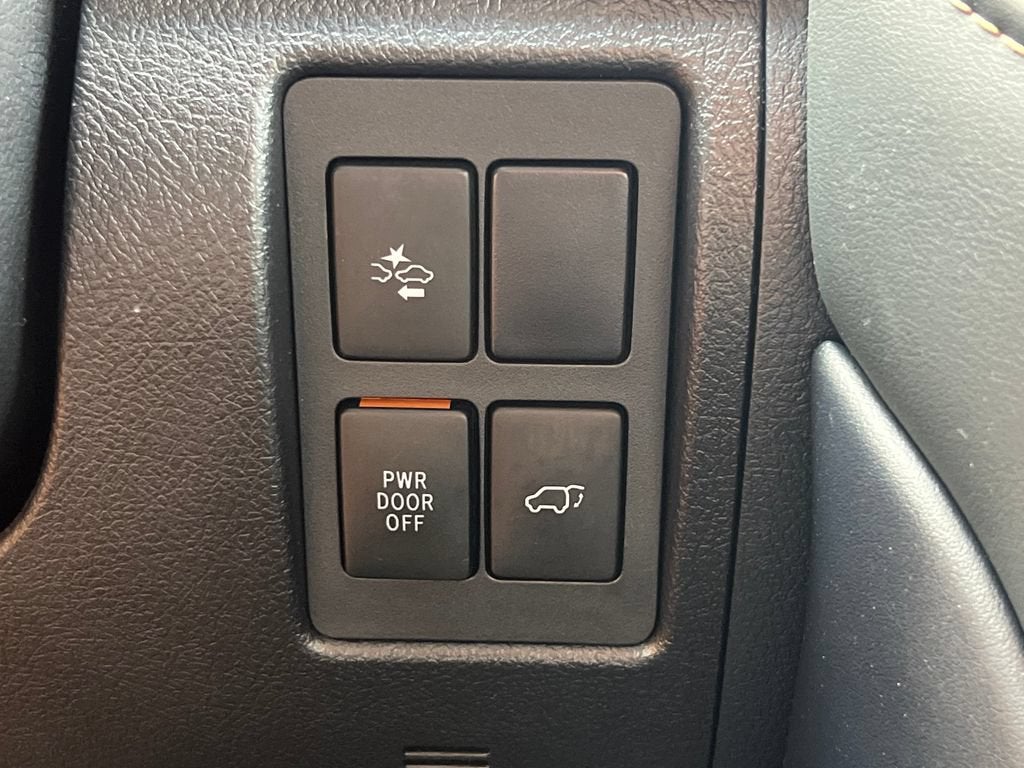 2021 Toyota Land Cruiser HERITAGE EDITIO