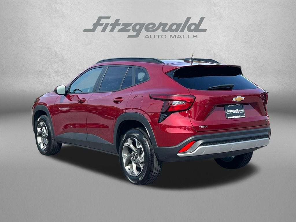2025 Chevrolet Trax LT