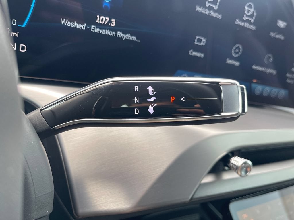 2026 Cadillac VISTIQ Luxury