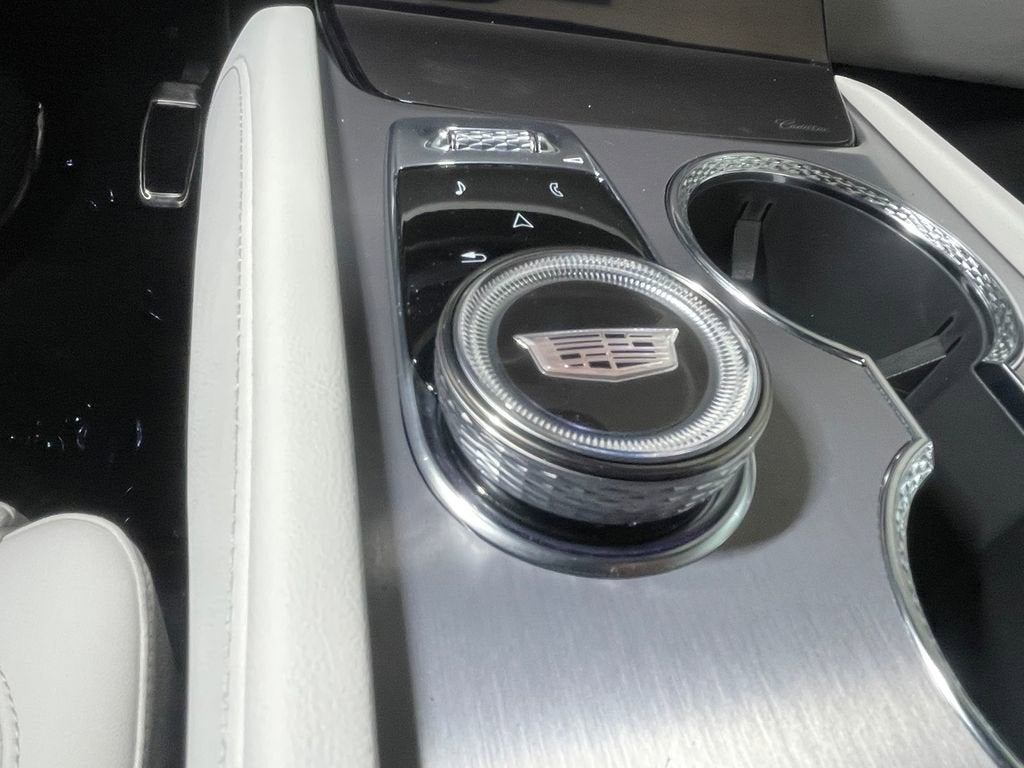 2026 Cadillac VISTIQ Luxury