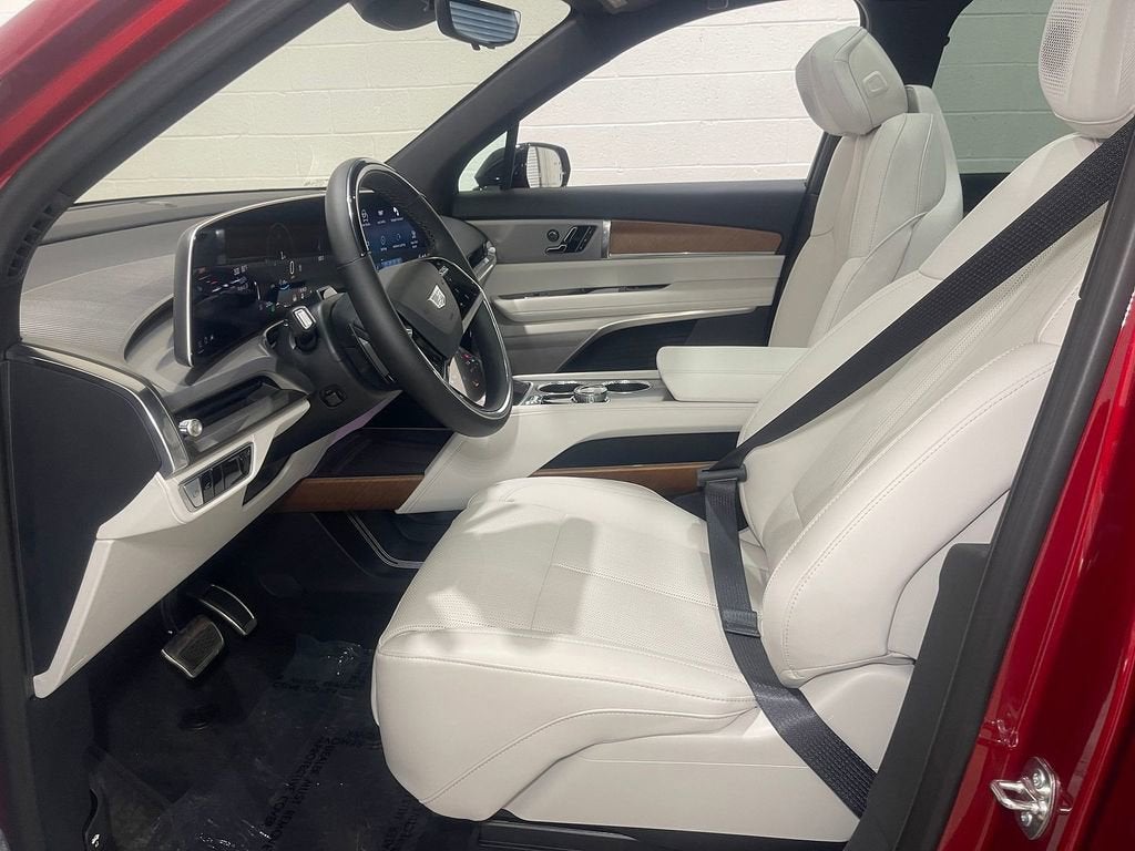 2026 Cadillac VISTIQ Luxury