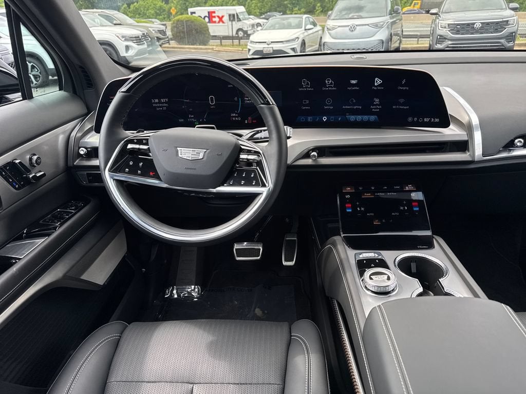 2026 Cadillac VISTIQ Luxury