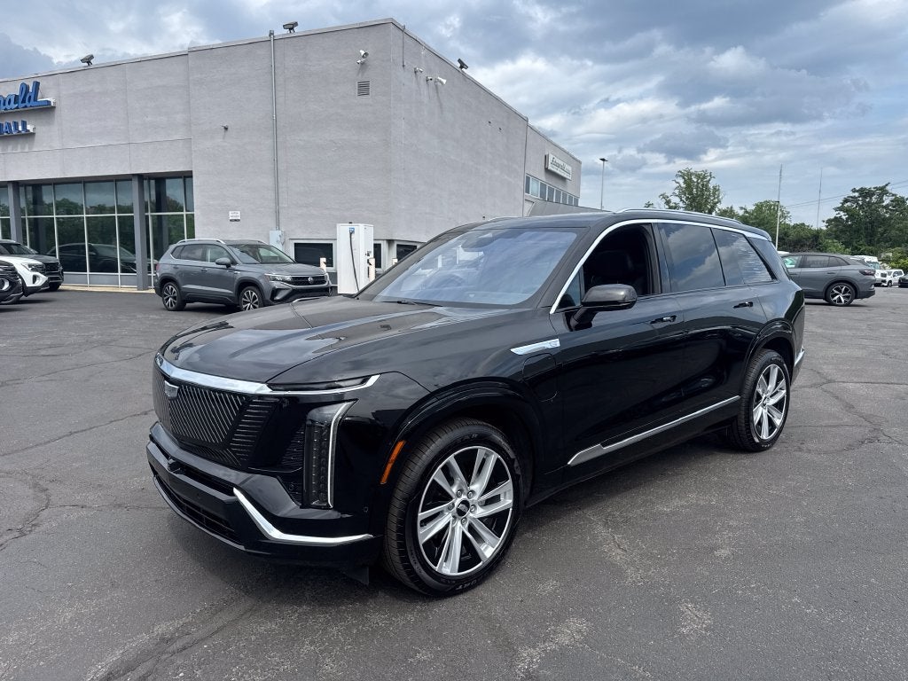 2026 Cadillac VISTIQ Luxury