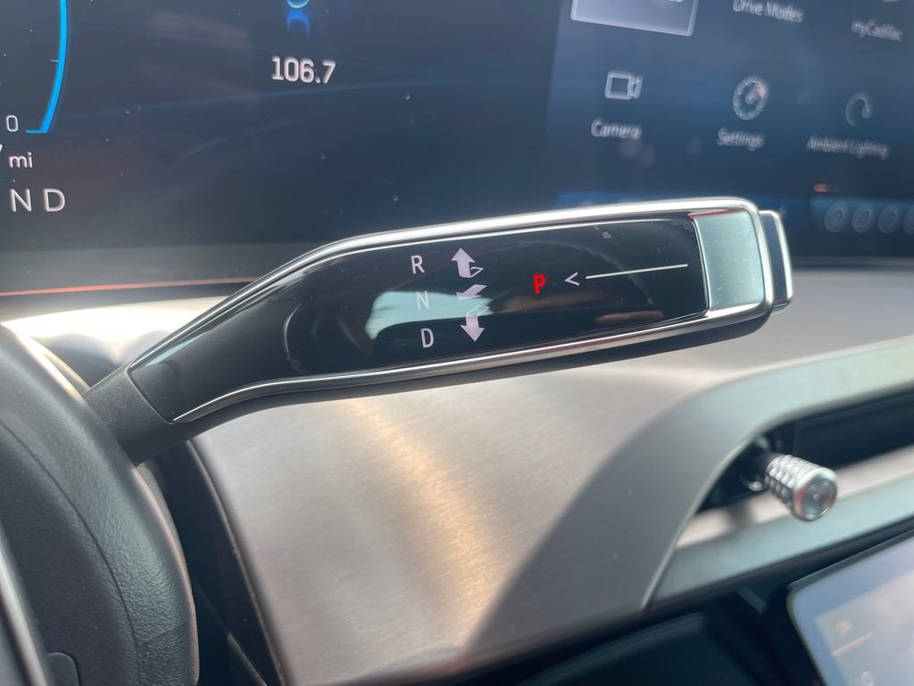 2026 Cadillac VISTIQ Sport
