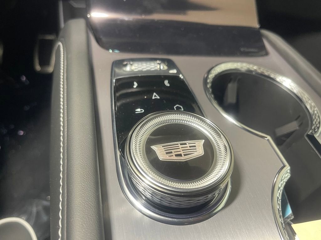 2026 Cadillac VISTIQ Platinum