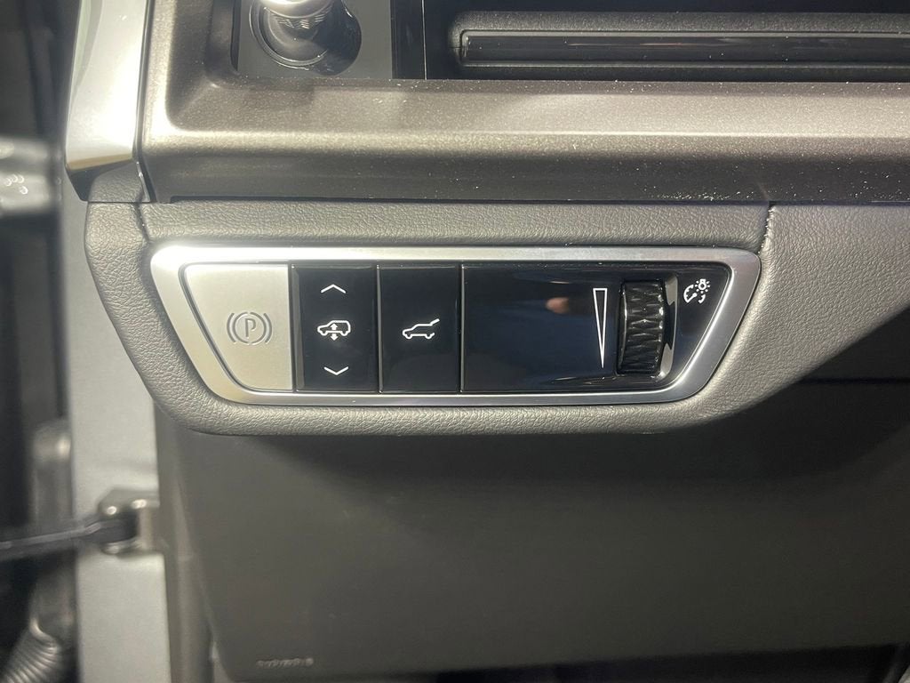 2026 Cadillac VISTIQ Platinum