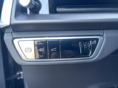 2026 Cadillac VISTIQ Platinum