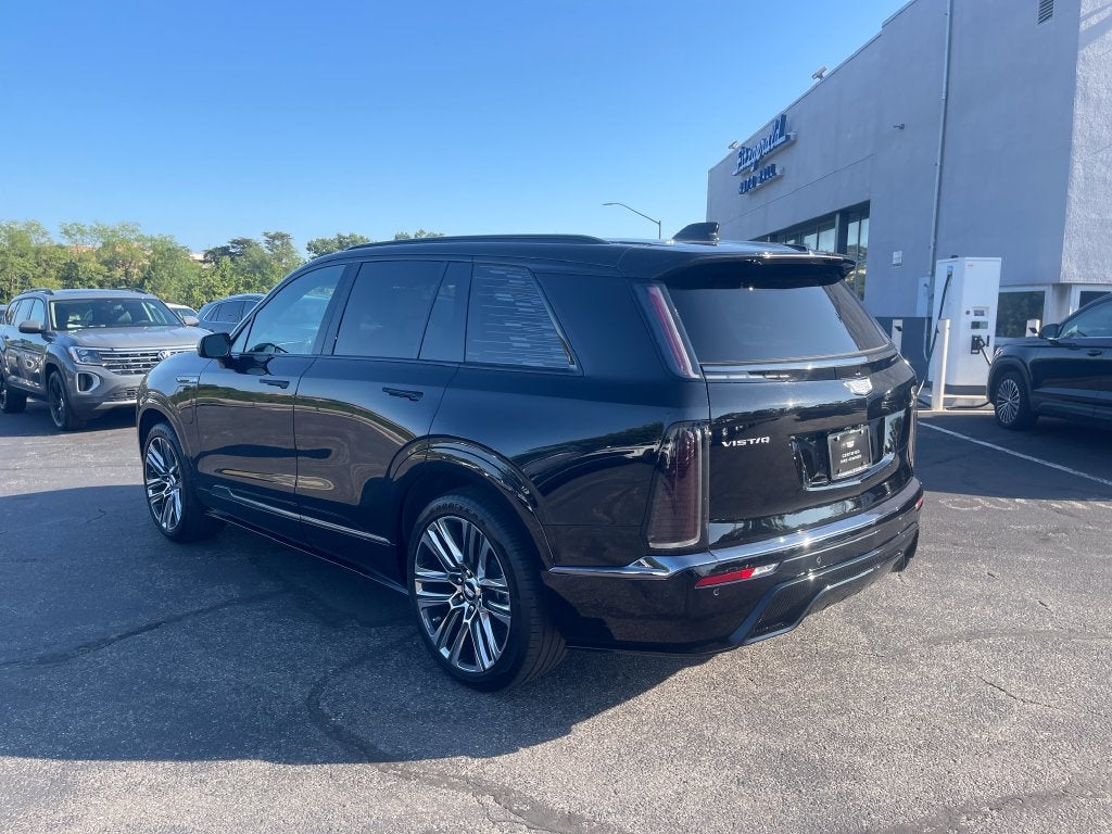 2026 Cadillac VISTIQ Platinum