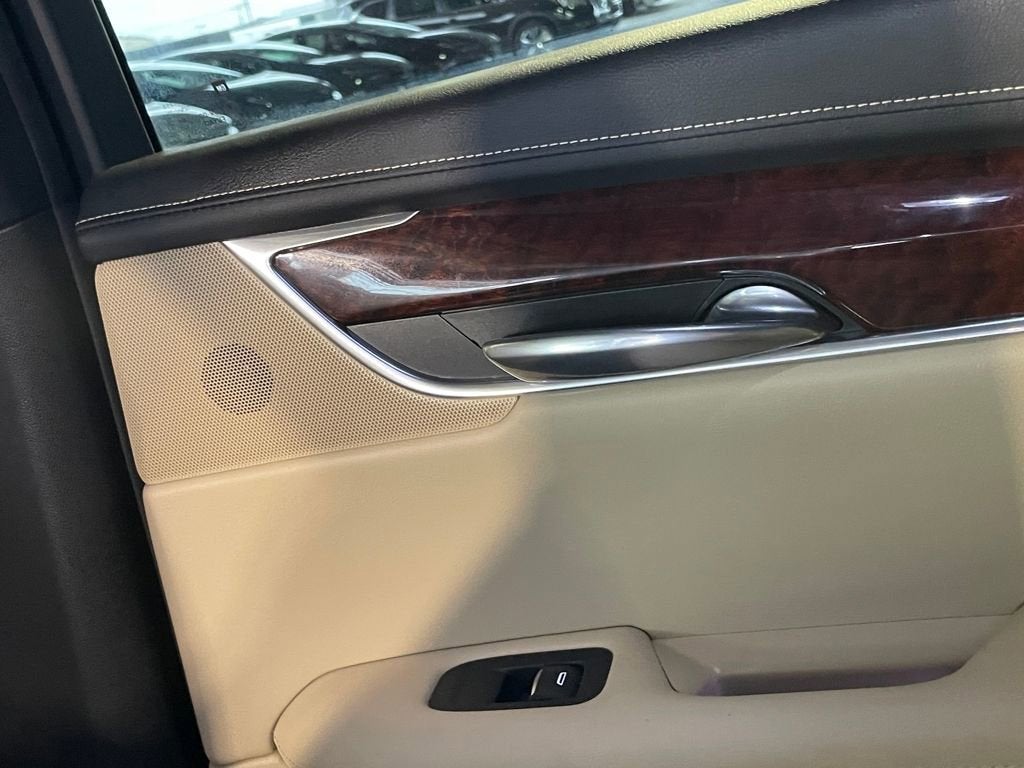 2017 Cadillac XT5 Luxury FWD