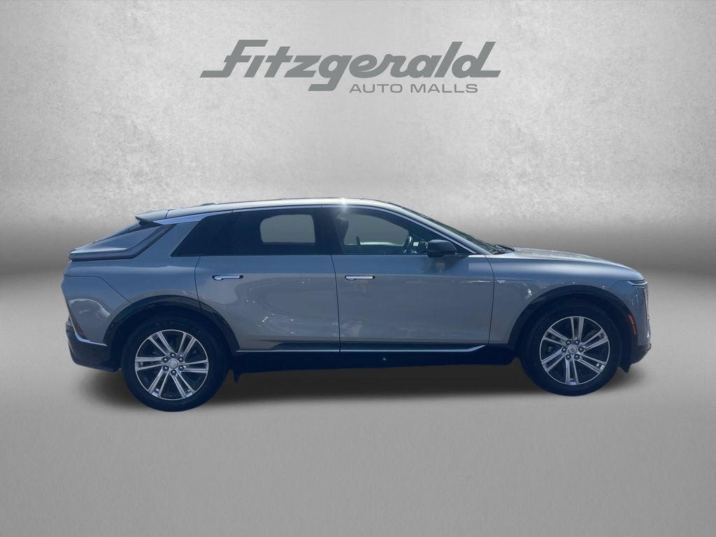 2024 Cadillac LYRIQ Tech