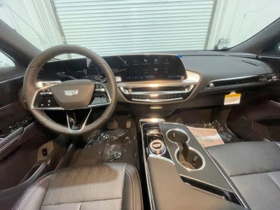 2025 Cadillac LYRIQ Luxury 1