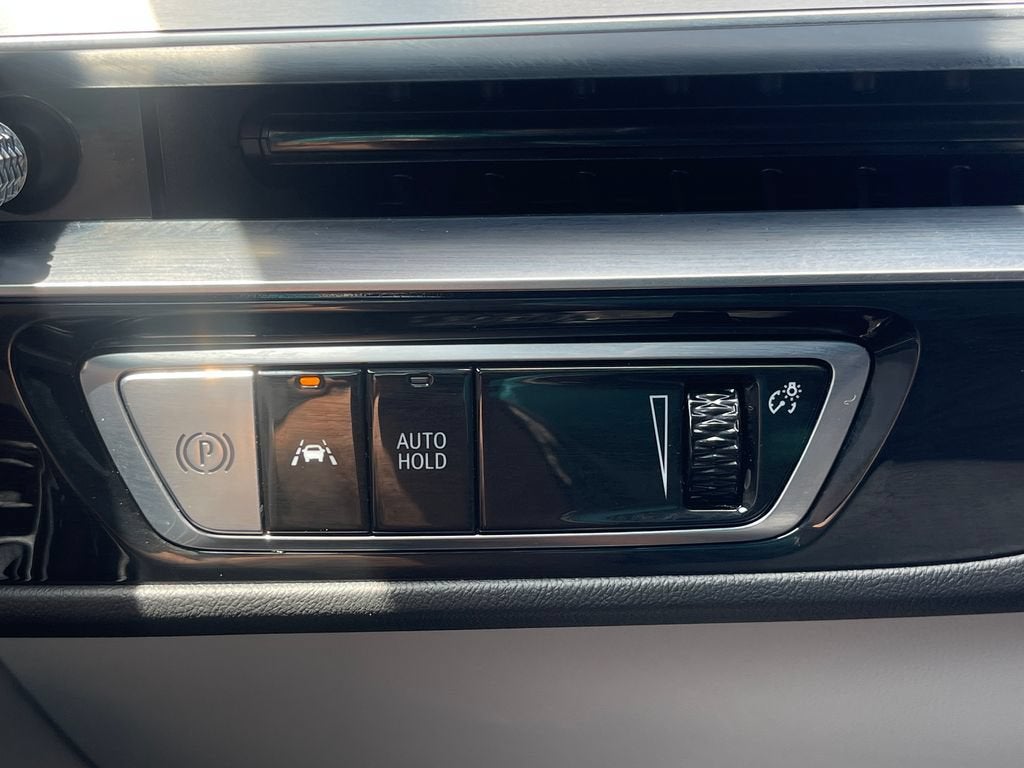 2026 Cadillac LYRIQ Premium Luxury
