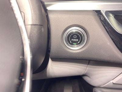 2025 Cadillac LYRIQ Luxury 2