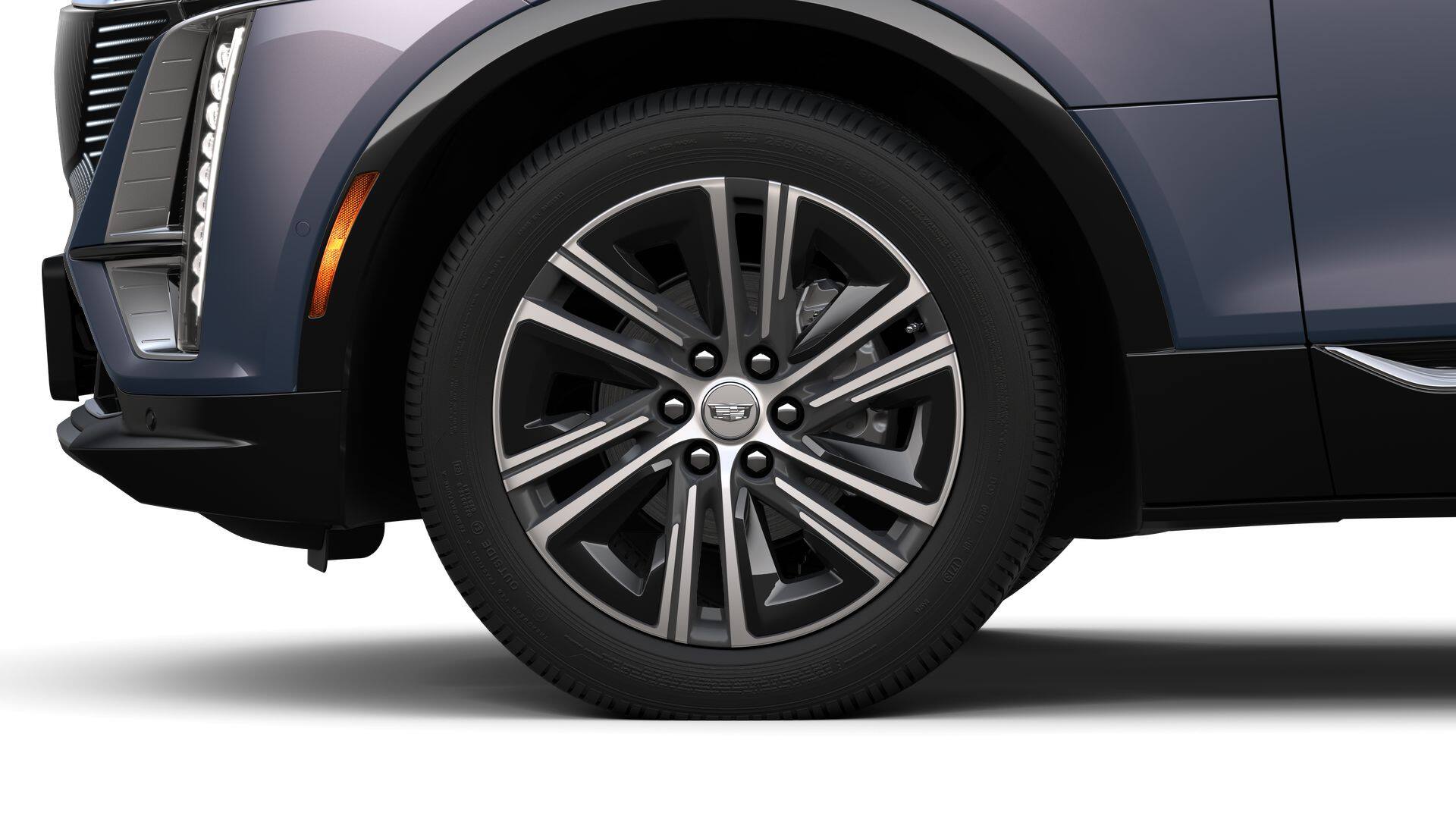 2025 Cadillac LYRIQ Luxury 2